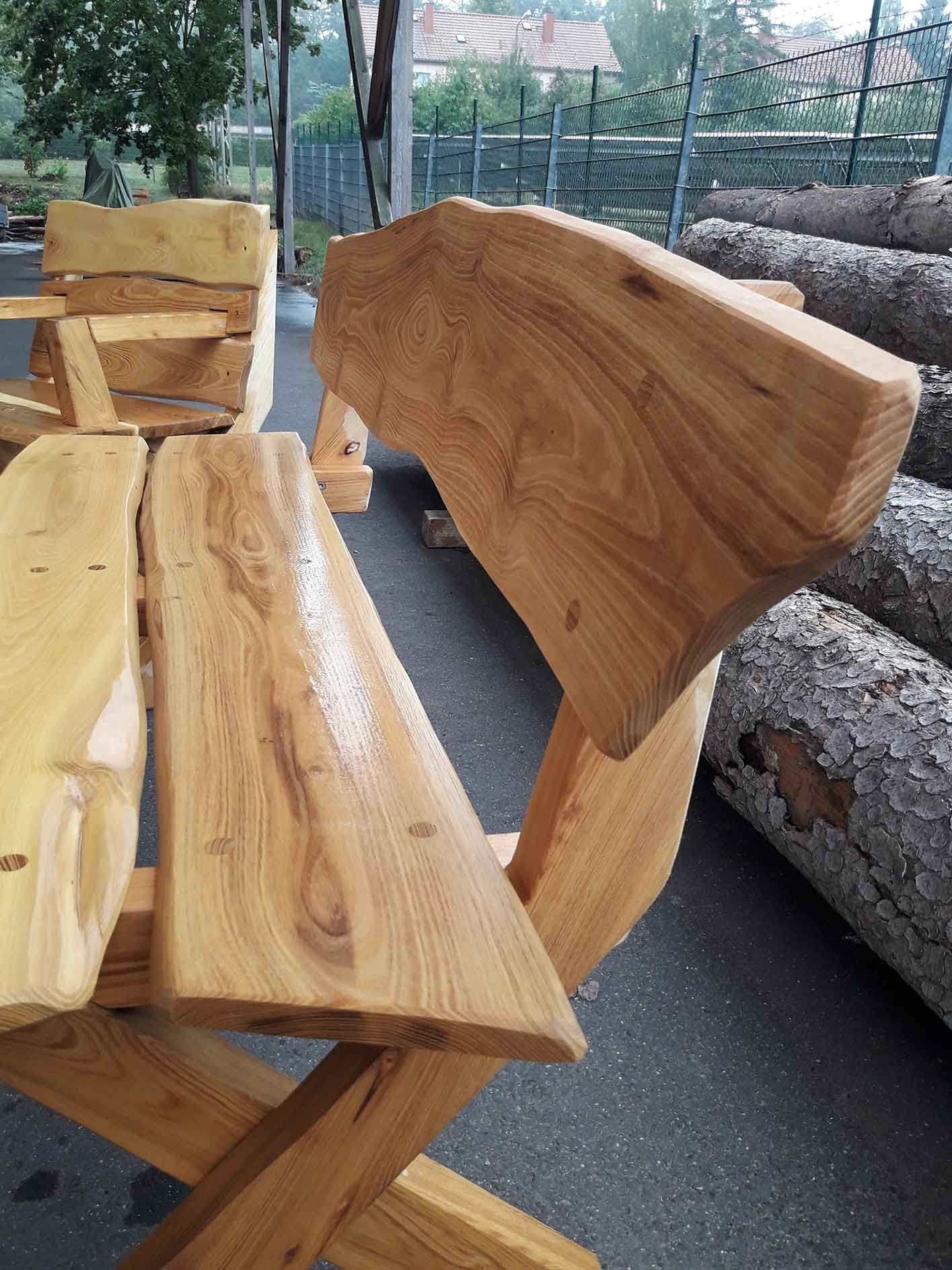 Gartenmöbel aus Robinie in Apolda kaufen bei Holz Beck - Bank Nahaufnahme