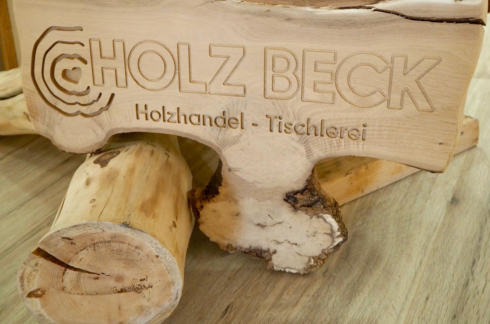 beck_Holz_Schild_P6100095.jpg beck_Holz_Schild_P6100095.jpg